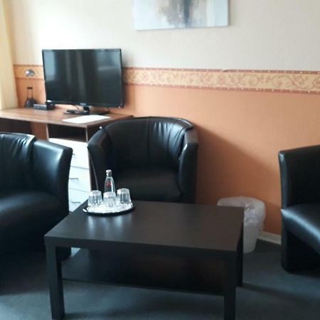 Eu Centralhotel Im Toennchen Dusseldorf Bagian luar foto