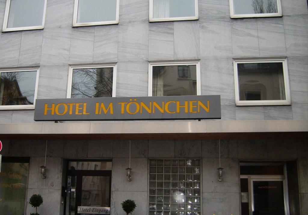 Eu Centralhotel Im Toennchen Dusseldorf Bagian luar foto