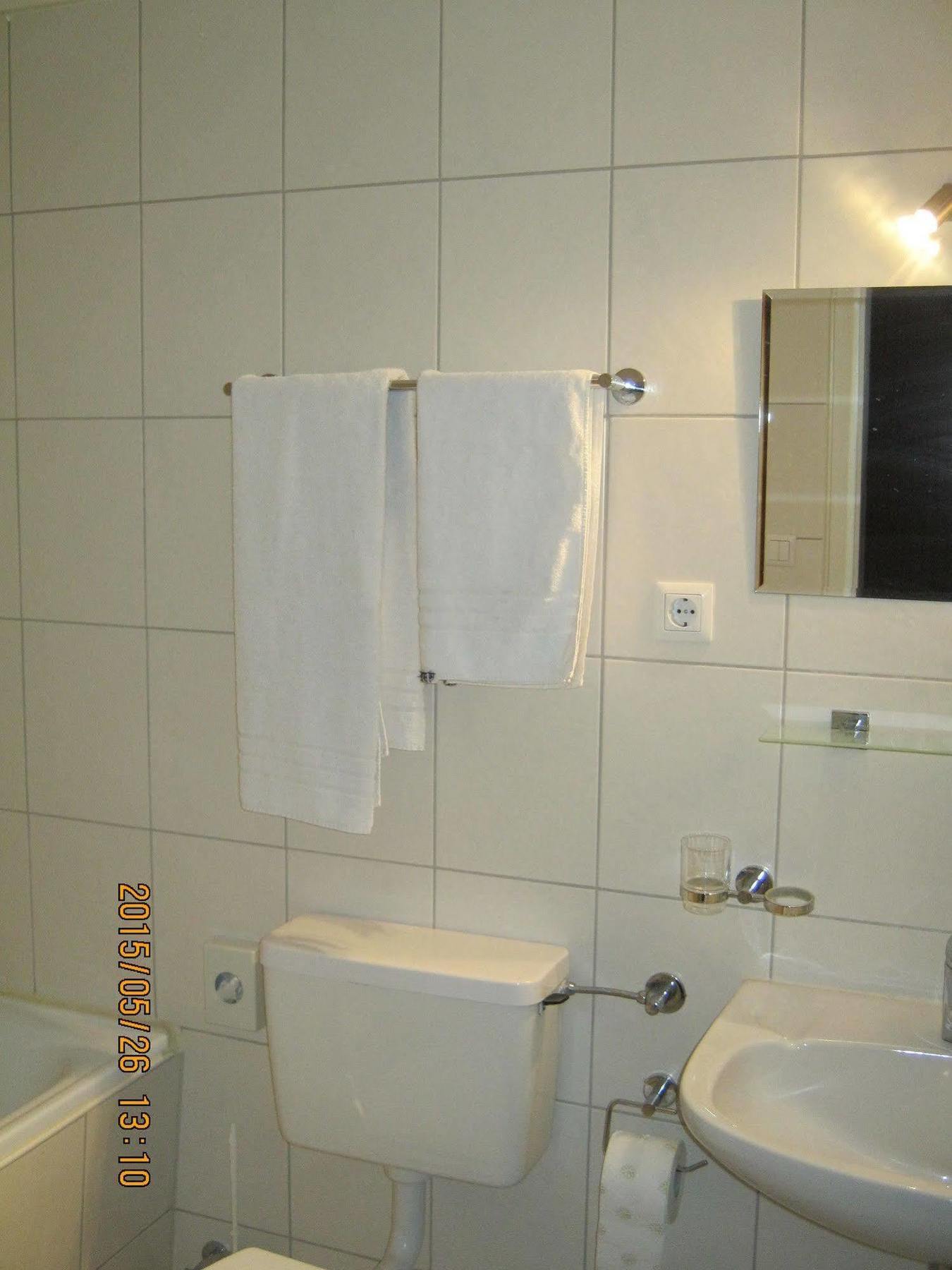 Eu Centralhotel Im Toennchen Dusseldorf Bagian luar foto