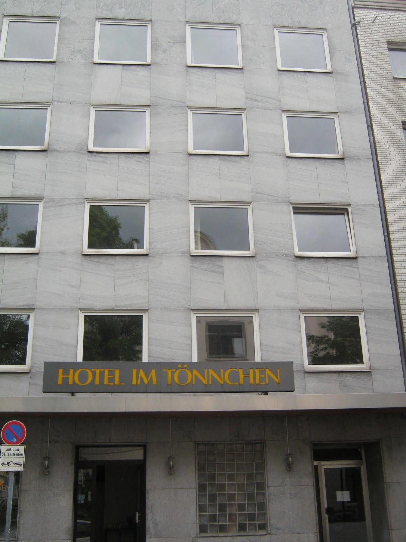 Eu Centralhotel Im Toennchen Dusseldorf Bagian luar foto